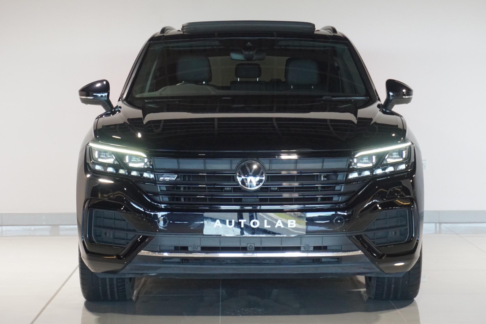 Volkswagen Touareg 3.0 TDI V6 Black Edition SUV 5dr Diesel Tiptronic 4Motion Euro 6 (s/s) (286 ps)